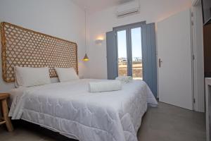 Foto da galeria de Katikies Ftelia Mykonos em Panormos Mykonos
