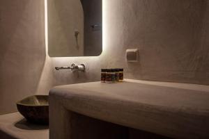 Foto da galeria de Katikies Ftelia Mykonos em Panormos Mykonos