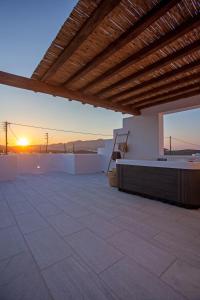Foto da galeria de Katikies Ftelia Mykonos em Panormos Mykonos