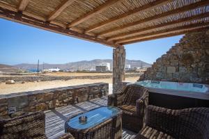 Foto da galeria de Katikies Ftelia Mykonos em Panormos Mykonos