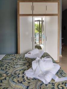Posteľ alebo postele v izbe v ubytovaní Hospitable appartment in the central park, Xanthi