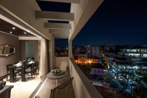 Balkón nebo terasa v ubytování The Athenian Callirhoe Exclusive Hotel