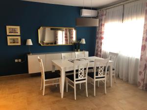 ネア・スキオニにあるnavy blueのギャラリーの写真