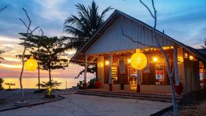 Gallery image of Roka Resort in Berakit