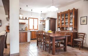 Kuchyň nebo kuchyňský kout v ubytování Villa Marivessus