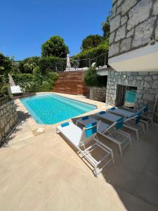 Bazén v ubytovaní Villa Galateias, un coin de Paradis, superbe vue avec piscine privée alebo v jeho blízkosti