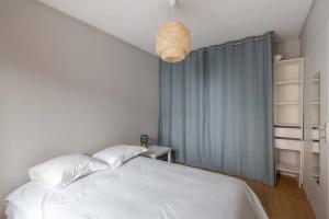 Postel nebo postele na pokoji v ubytování CABANA & La Calade - Centre-Ville