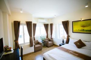 Gallery image of Canary Boutique Hotel in Hue