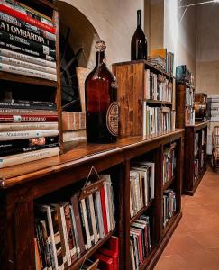 The library in a vidéki vendégházakat