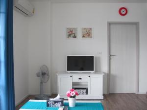 Μια τηλεόραση ή/και κέντρο ψυχαγωγίας στο Summer Hua Hin Unit 703