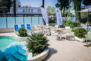Bazén v ubytování Hotel Maré - Valentini Family Village nebo v jeho okolí