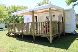 Zahrada ubytování Camping Familial paisible avec piscine, mobil home , chalet, Studio & emplacement nue
