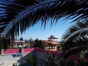 Bazén v ubytování Helles Doppelzimmer mit Bad, Terrasse und Pool, seperater Eingang, Liznjan, Istrien nebo v jeho okolí