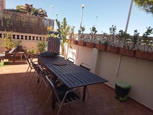 Balkon lub taras w obiekcie PLAYA ALMARDA CORINTO, PISCINA, WIFI,2 TERRAZAS, BARBACOA,TRANQUILo