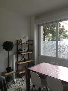 Fotografia z galérie ubytovania Chambre privée face à la gare v destinácii Tarbes