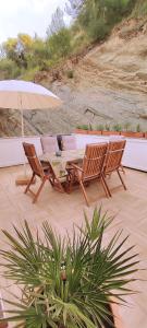 Galeriebild der Unterkunft Appartements Dominique, with private terrace in Supetarska Draga