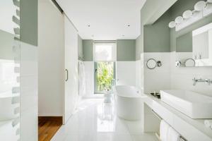 A bathroom at COMO Point Yamu, Phuket
