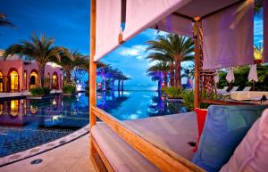 Bazén v ubytování Marrakesh Hua Hin Resort & Spa nebo v jeho okolí