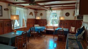 Posezení v ubytování Hotel Pension Oswald