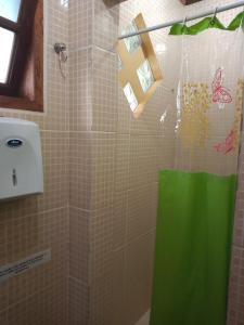 Albergue Muzy的一间浴室