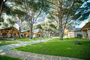 Zahrada ubytování Pino Mar Luxury Bungalows