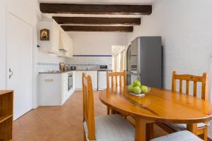 Kuchyň nebo kuchyňský kout v ubytování Holiday Home - Son Vida