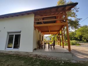 Galeriebild der Unterkunft Holiday home Una - H in Bosanska Krupa