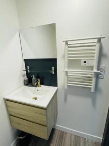 Fotografie z fotogalerie ubytování Studio 2 spacieux et lumineux à la gare de Lorient v destinaci Lorient