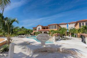 Foto dalla galleria di Belizean Cove Estates Luxury Beachfront Villa a San Pedro