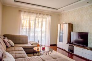 Telewizja i/lub zestaw kina domowego w obiekcie Apartments Kraljic