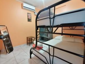 Postel nebo postele na pokoji v ubytování Marta's Guesthouses, apartamentos con entrada autonoma
