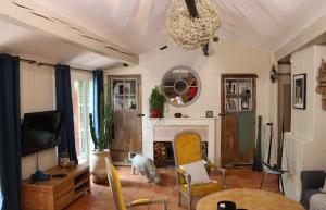 Gallery image of Grand loft de charme, place du village à Thuir in Thuir
