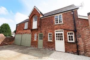 Gallery image of The Olde Coach House in Chesterfield