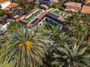 A garden outside Eden Meloneras by TAM Resorts