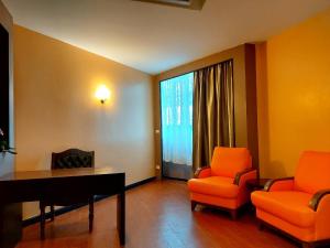 Posezení v ubytování M Hotel Danok