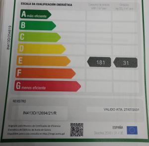 Certifikát, ocenenie alebo iný dokument vystavený v ubytovaní VigoB Apto al lado Vialia - CorteInglés
