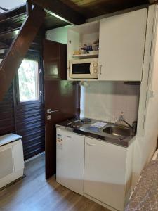 A cozinha ou cozinha compacta de Mátrai Vándor Apartmanok