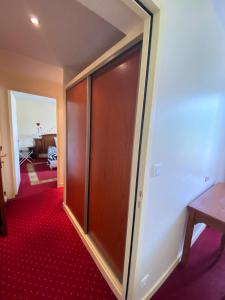 Posteľ alebo postele v izbe v ubytovaní HOME LE SOFT Vic sur Cère