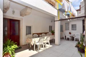 Μπαλκόνι ή βεράντα στο Omiš center Vila