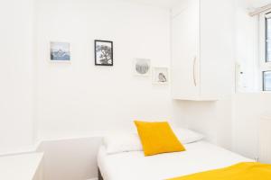 Gallery image of Pass the Keys Stay Central in Sunny Waterloo Apartment in London