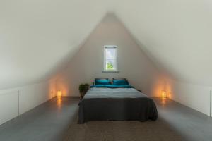 Postel nebo postele na pokoji v ubytování Casa Morreni, luxe villa met sauna