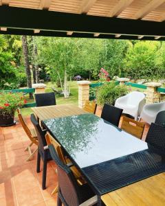 Zahrada ubytování Villa de charme parc fleuri, arboré et piscine à BIARRITZ