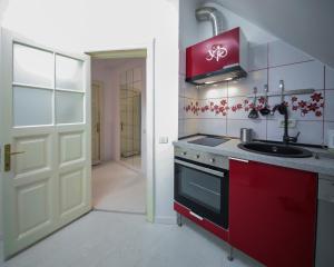 Nhà bếp/bếp nhỏ tại Comfort & Style - KISELEFF - ARCUL DE TRIUMF -