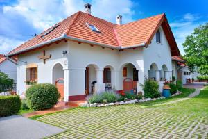 Budova, kde se vila nachází