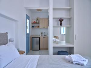 A bed or beds in a room at Etherio Studio IV