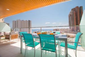 Balcony o terrace sa Waves apartment - relax in Costa Blanca