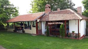 Vrt ispred objekta Gruzanski horizonti std1