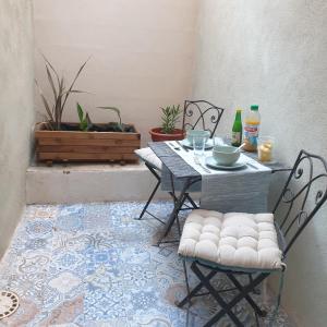 Fotografia z galérie ubytovania Maison intra muros, terrasses avec vue jaccuzzi et garage v Avignone