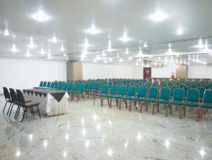 Área de negócios e/ou sala de conferências em Hotel Dan Inn Planalto São Paulo