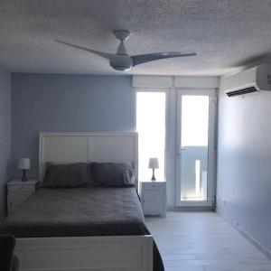 Postel nebo postele na pokoji v ubytování Beach Rental LUX Apt 3BR-2BTH+Sofabed+City & Ocean View